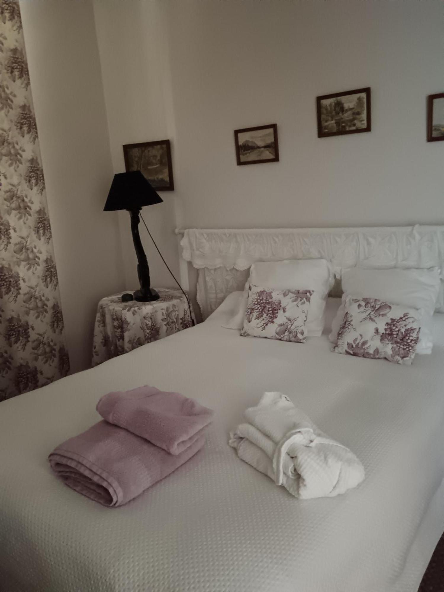 Bed and Breakfast Castel La Bergerie Laglorieuse Екстер'єр фото