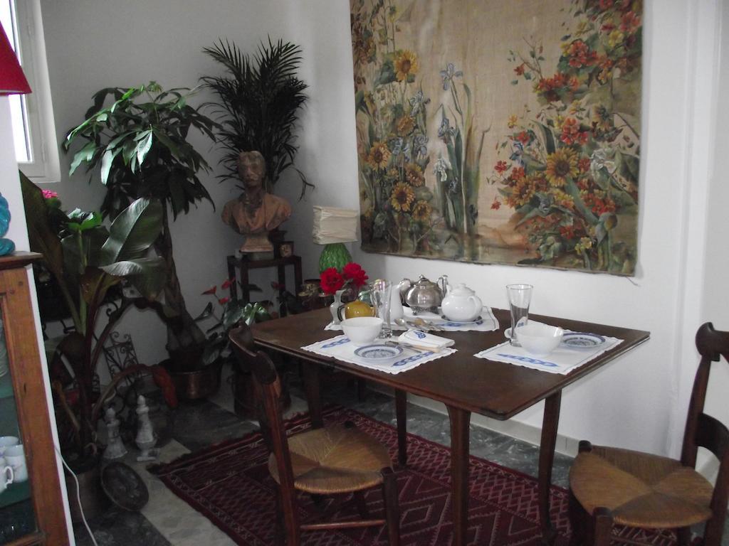 Bed and Breakfast Castel La Bergerie Laglorieuse Екстер'єр фото